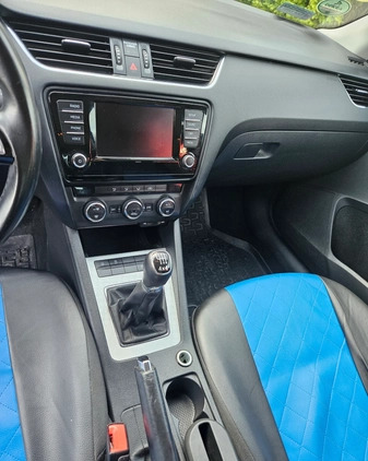 Skoda Octavia cena 36900 przebieg: 218500, rok produkcji 2016 z Piwniczna-Zdrój małe 137